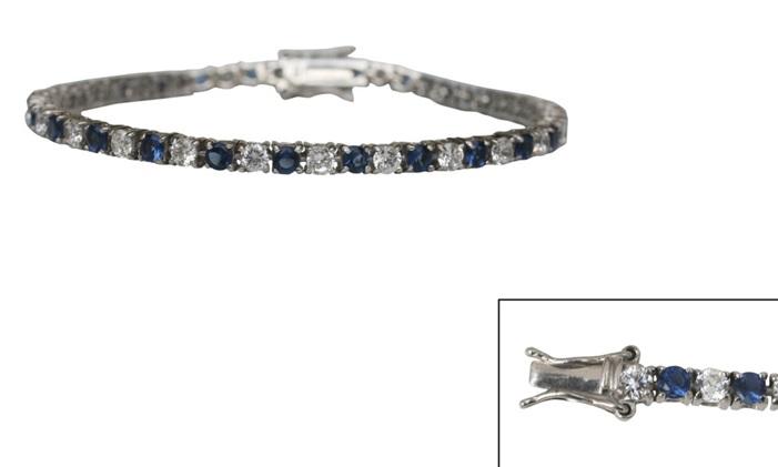 Bracelet  prong set in sterling silver . 602B30013