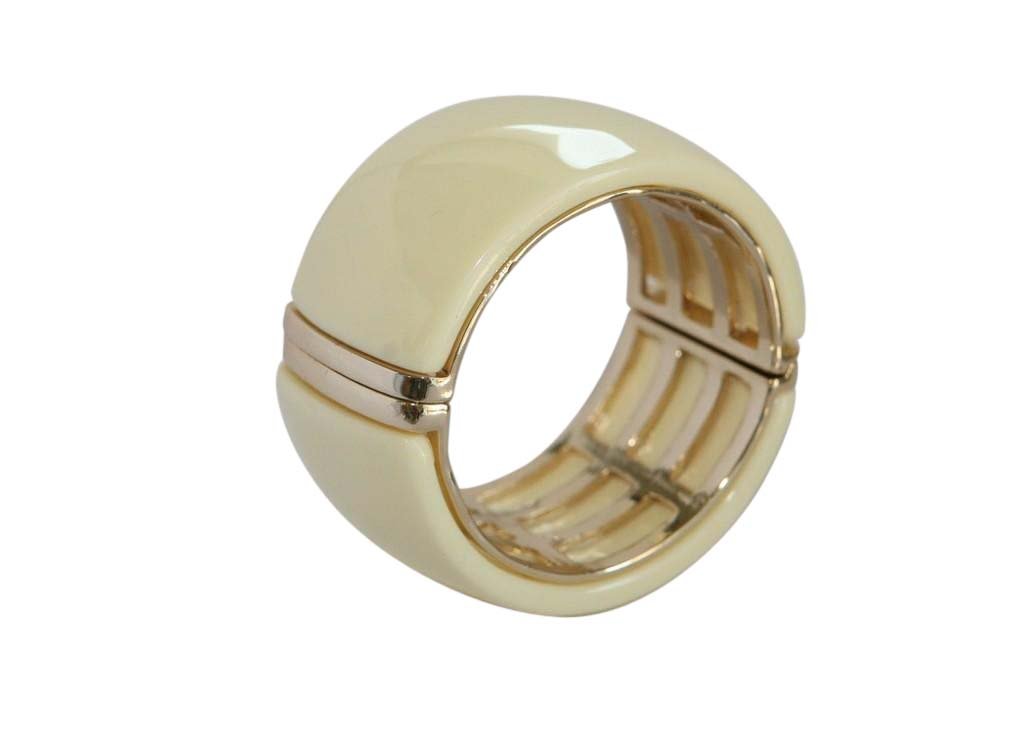 Bracelets Gold Cuff Bangle. 624B0761