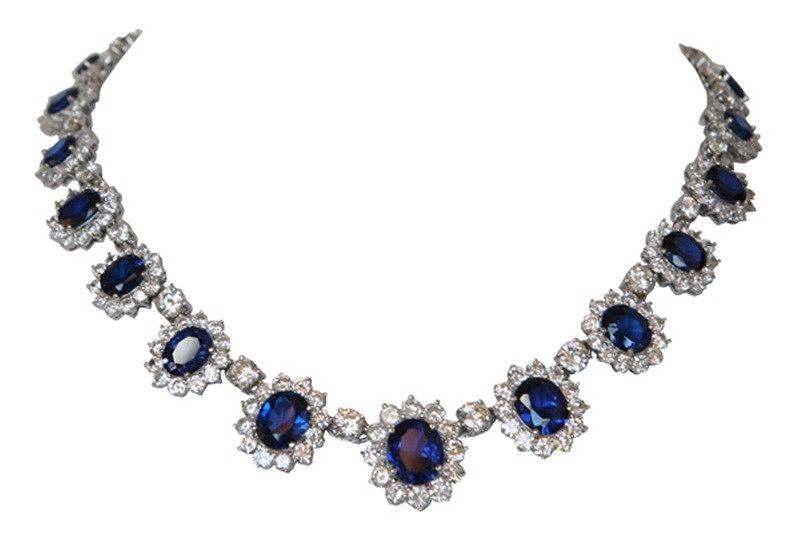 Necklace Couture Oval  Halo  628N5099