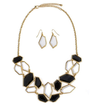 ACRYLIC GEOMETRIC SHAPE AND GOLD TRIMS NECKLACE - White/Black