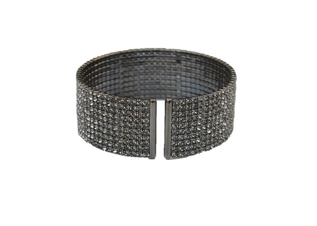 2MM GENUINE FINE CZECH CRYSTALS OPEN ENDS GOLD ELECTROPLATED ELASTIC BANGLE.