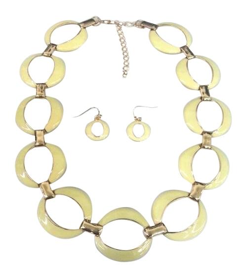 Gold Link Electroplated Earrring And Necklace Set - Yellow