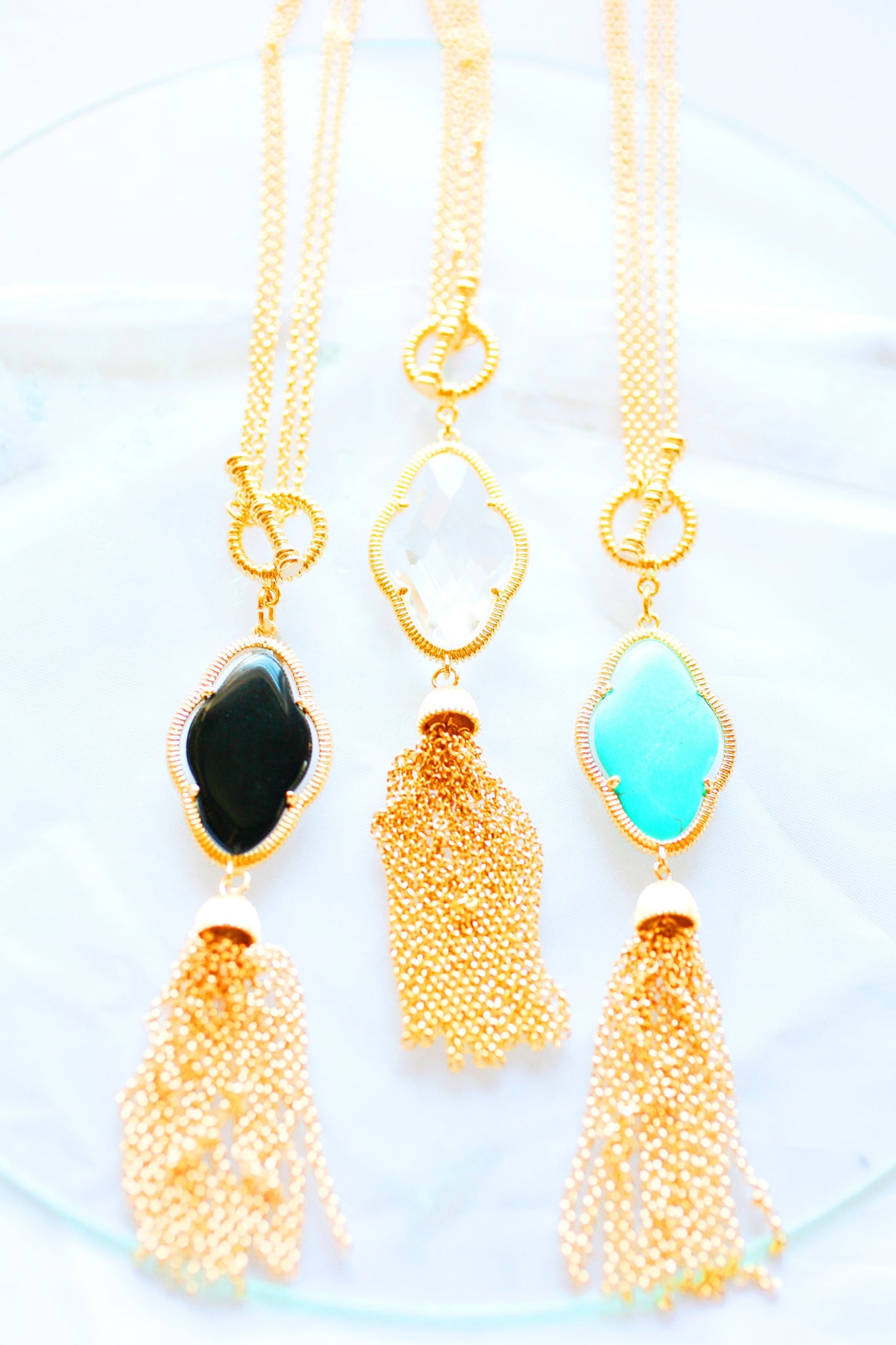 Convertible Style Elongated Semi-Precious Clover Tassel Necklace 681N5645