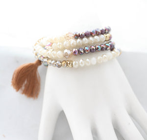 faceted Glass beads Rundles finished with a string tassel 661B385