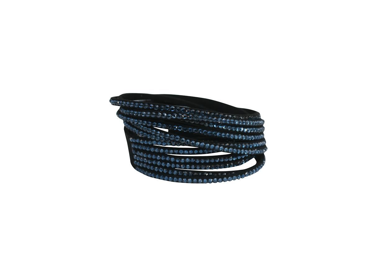 Bracelet  Multi strand double wrap around faux leather slake 679B100